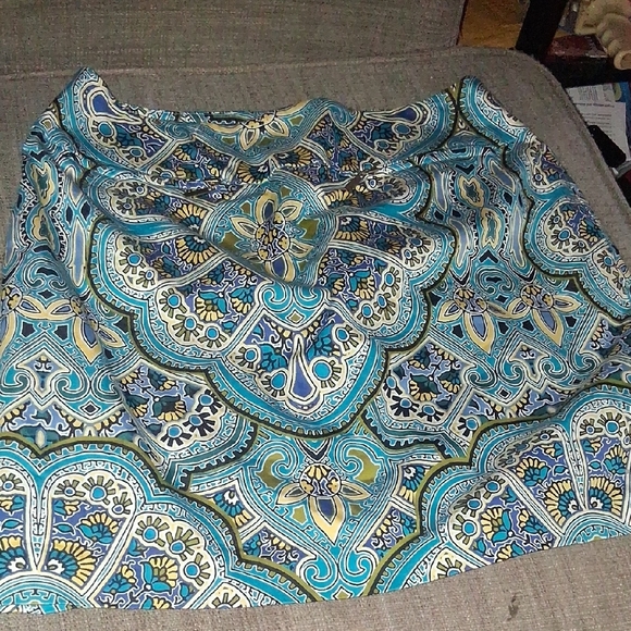 East 5th Petite 12P Blue Paisley A-Line Knee Length Skirt - Picture 2 of 8